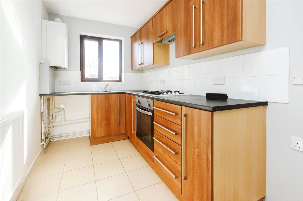 Property photo 2 of 8 Picture No. 04