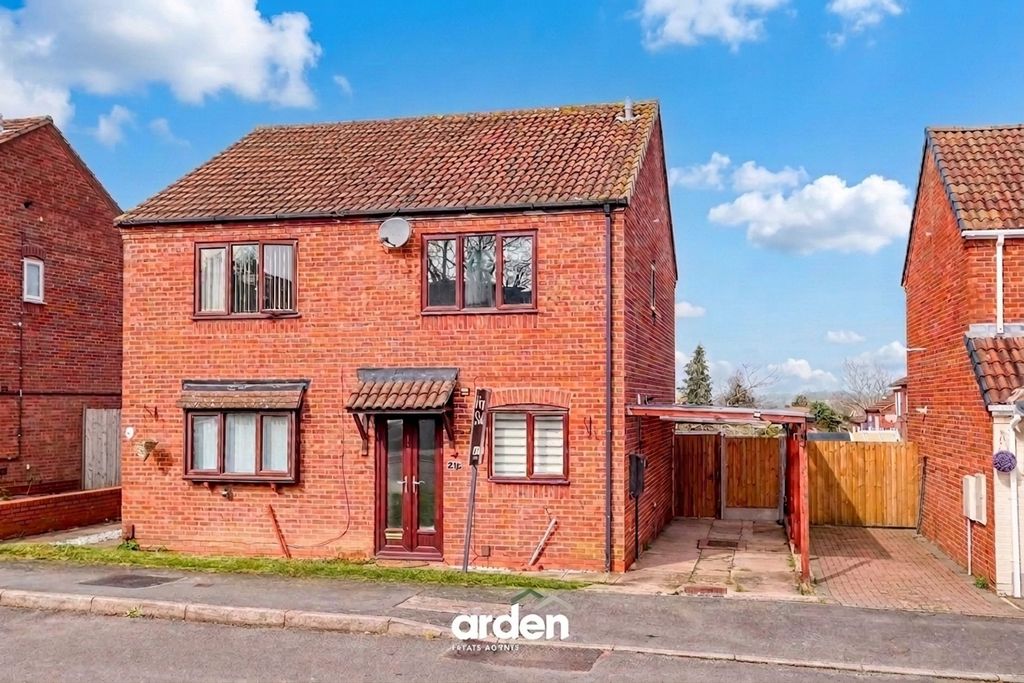 Property photo 1 of 12