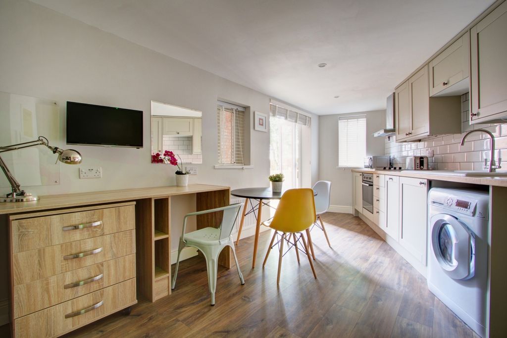 Property photo 2 of 4 Photo 1