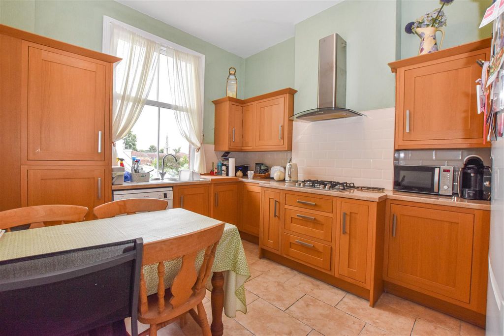 Additional image 4 of 4 bed maisonette for saleSouth Lane, Hessle HU13