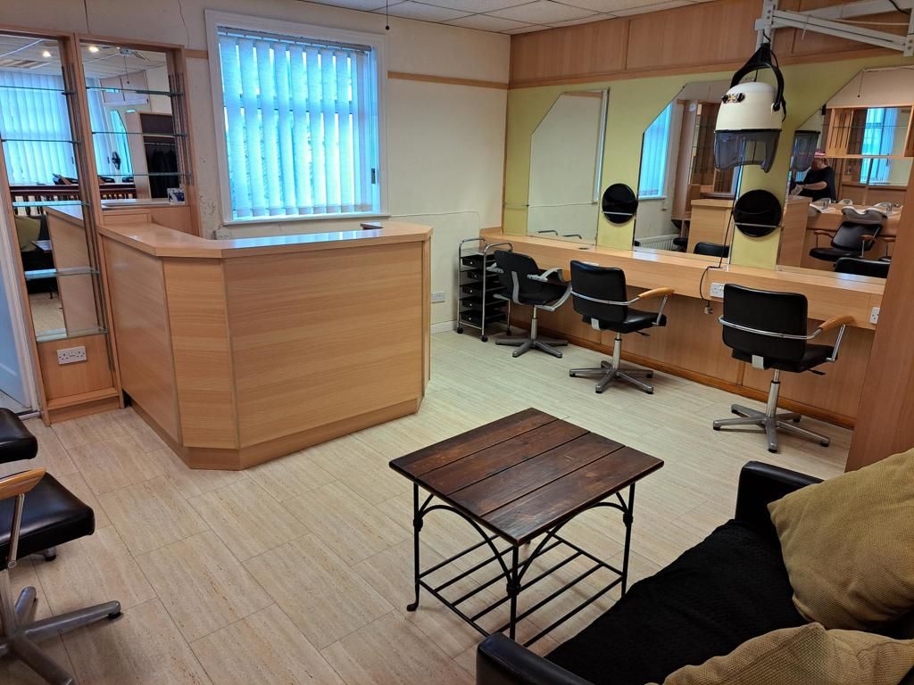 Property photo 2 of 5 Photo 4