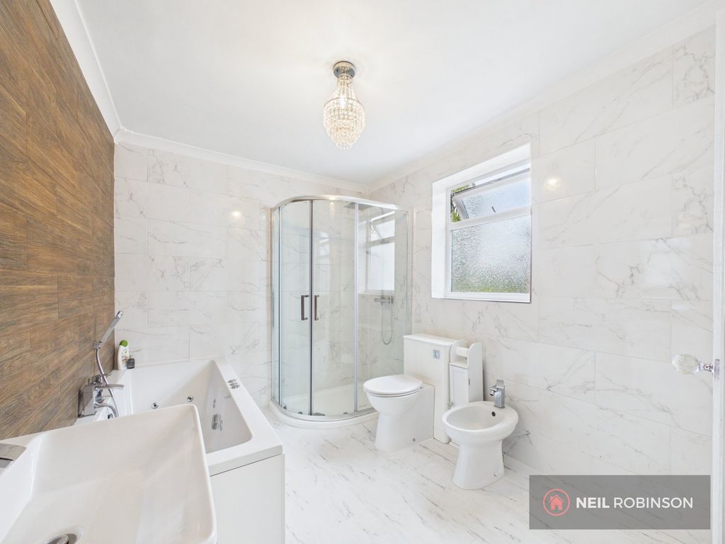 Property photo 2 of 37
