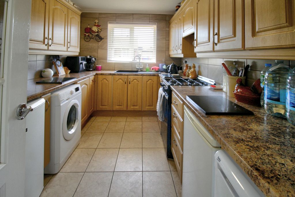 Property photo 3 of 15 9Bc11