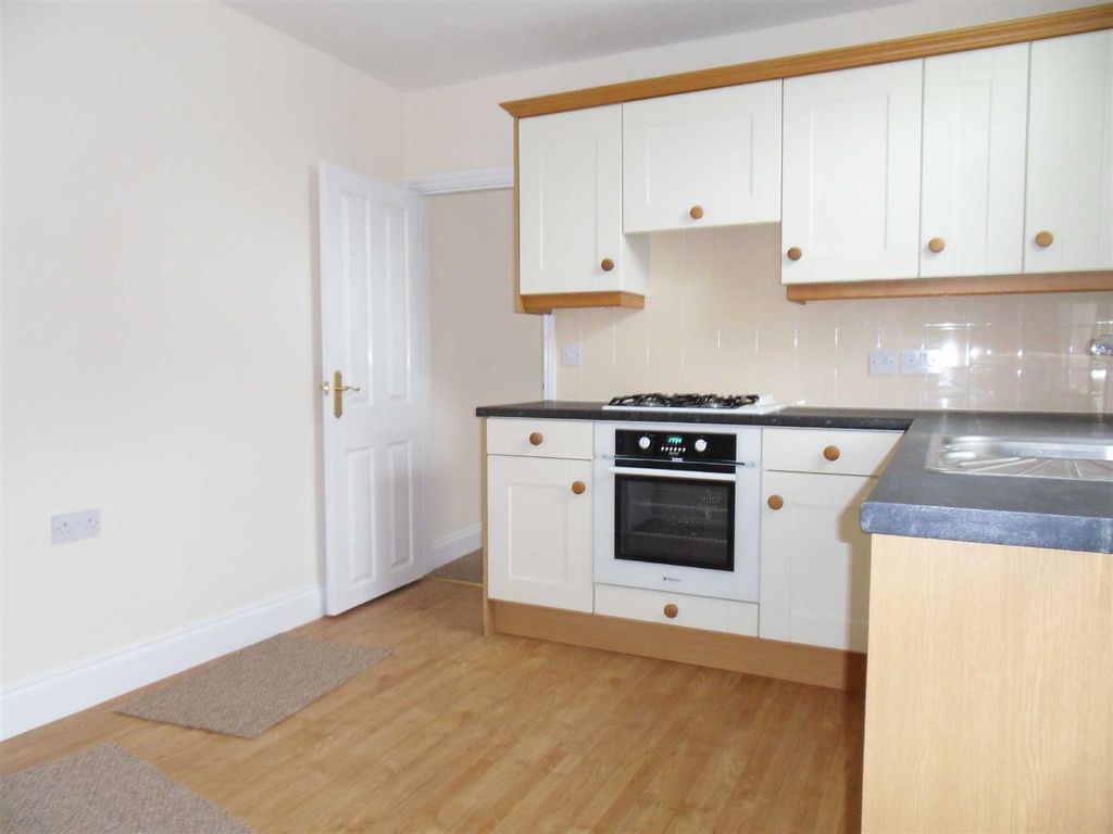 Property photo 2 of 7 Kitchen Diner