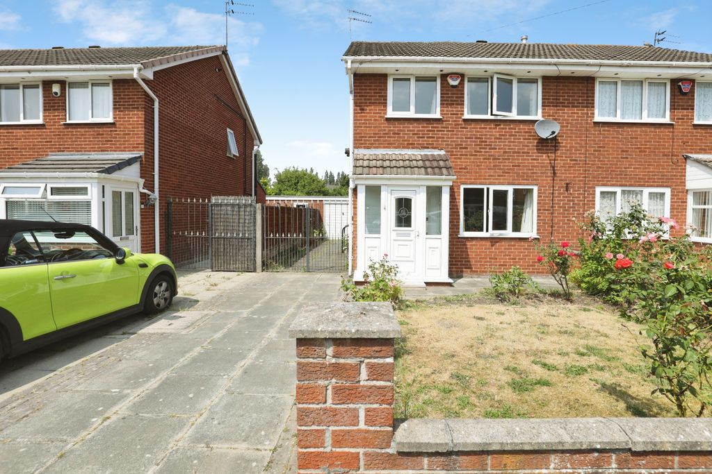 Property photo 2 of 21