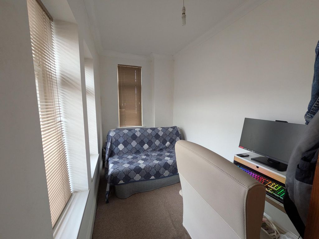 Additional image 10 of 3 bed semi-detached house for saleCemetery Road, Porth CF39