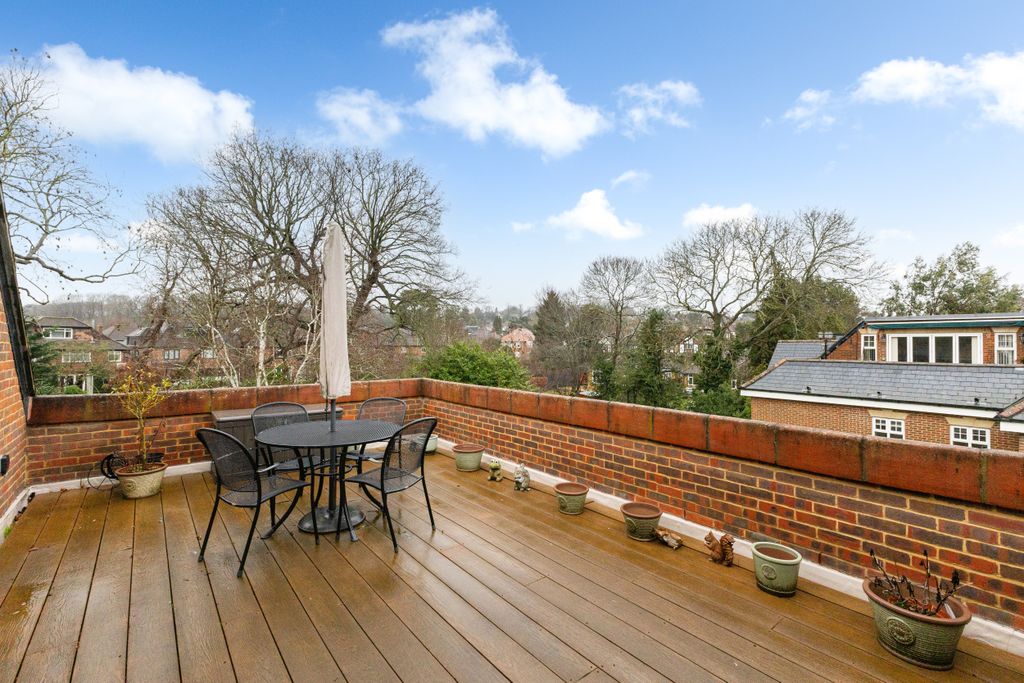 Property photo 2 of 22