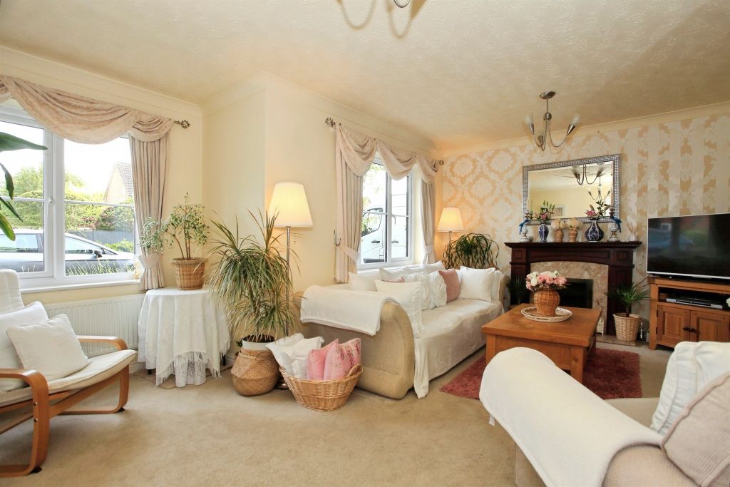 Property photo 2 of 14