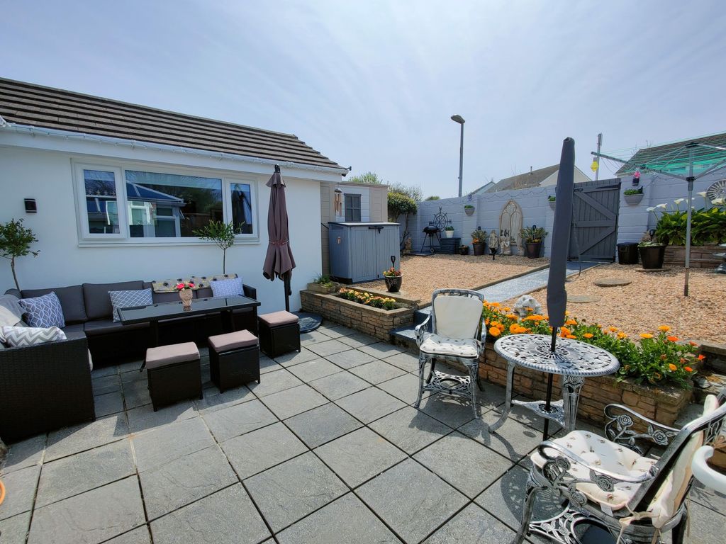 Property photo 2 of 13 Garden