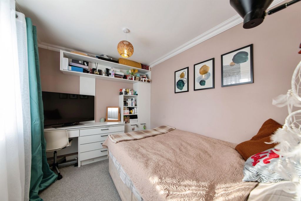 Property photo 3 of 18