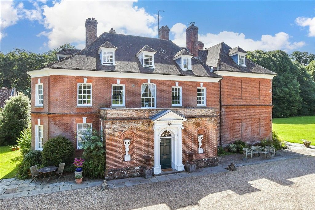 Property photo 2 of 12 External (Web)