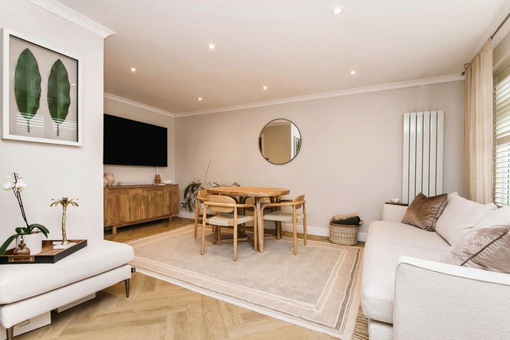 Property photo 3 of 8 Reception Room