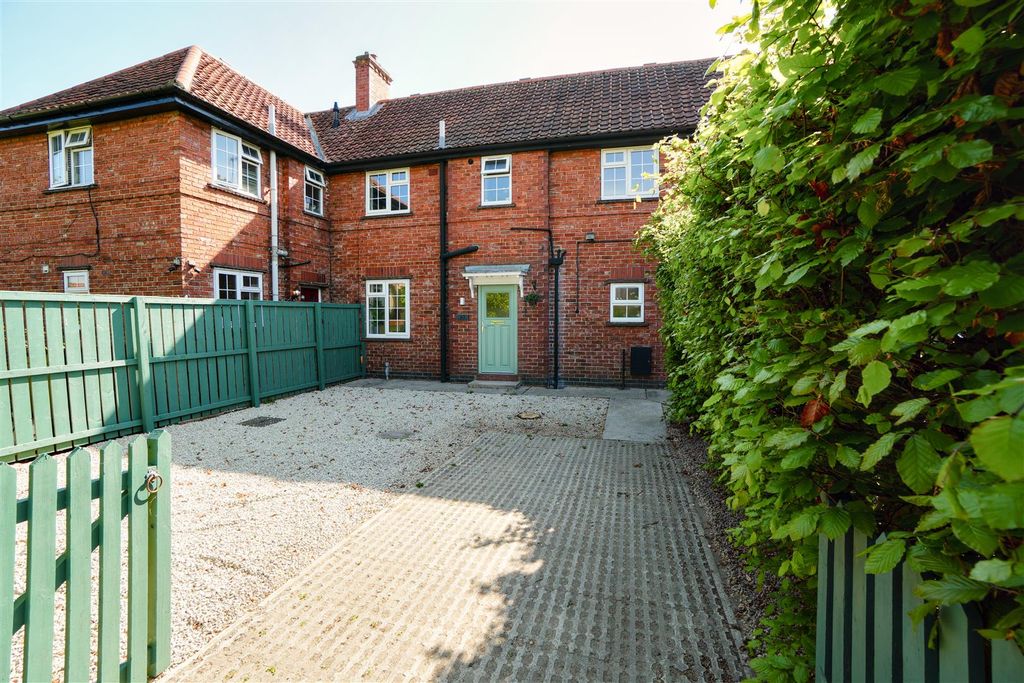 Property photo 1 of 28 Main