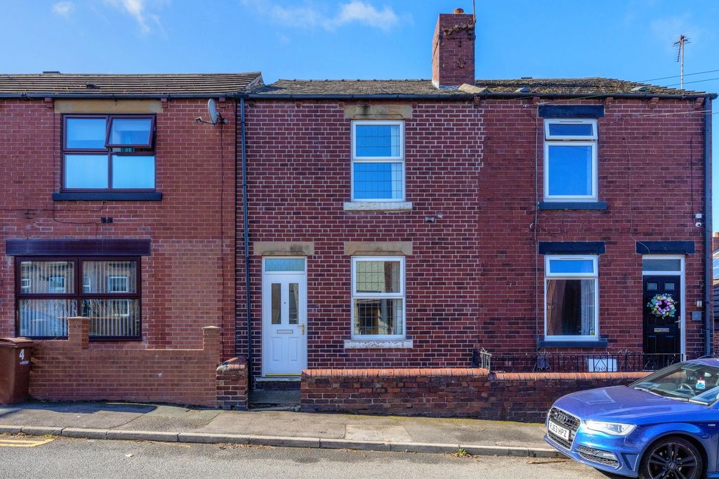 Property photo 1 of 12