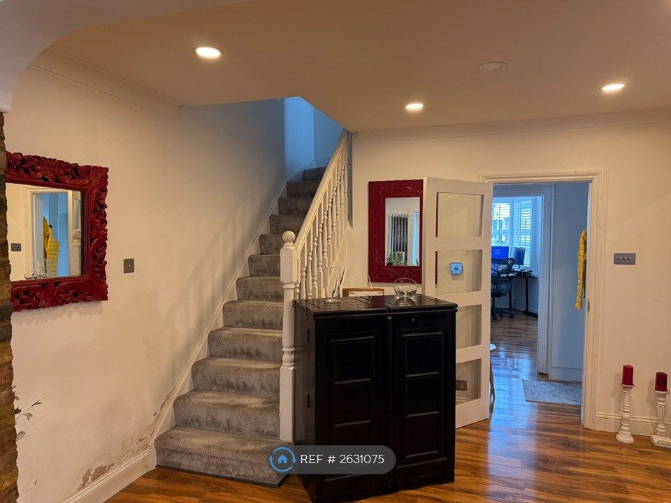 Property photo 3 of 5