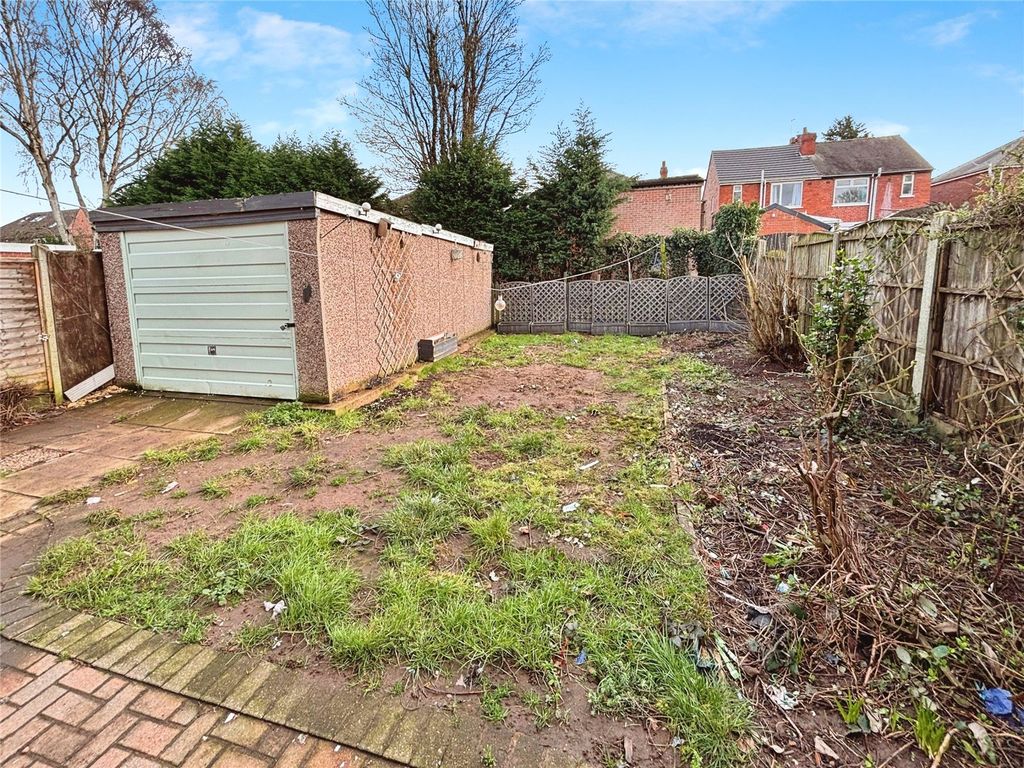 Property photo 2 of 10 Gardens