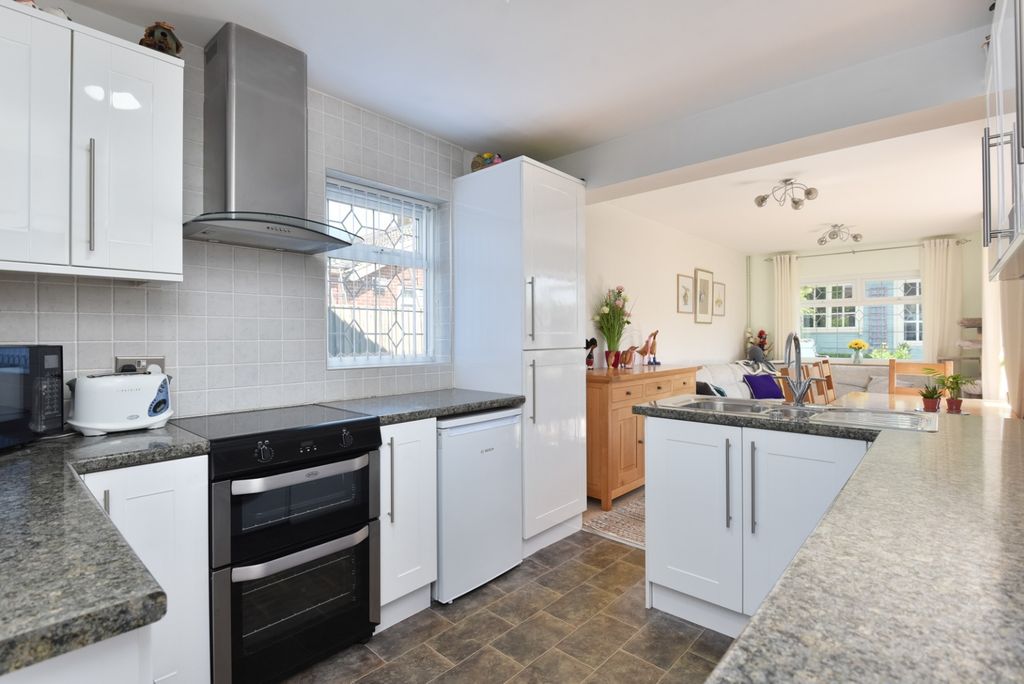 Property photo 2 of 26 4297819