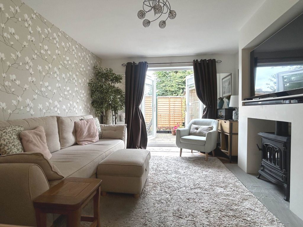 Property photo 2 of 13