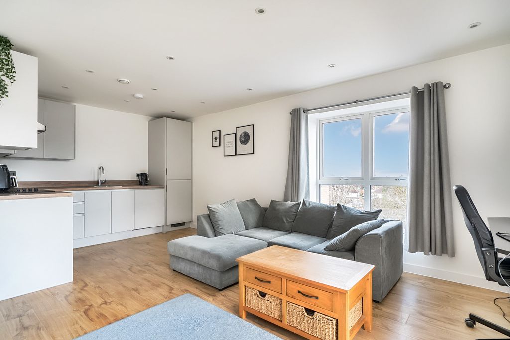 Property photo 2 of 10 4598062