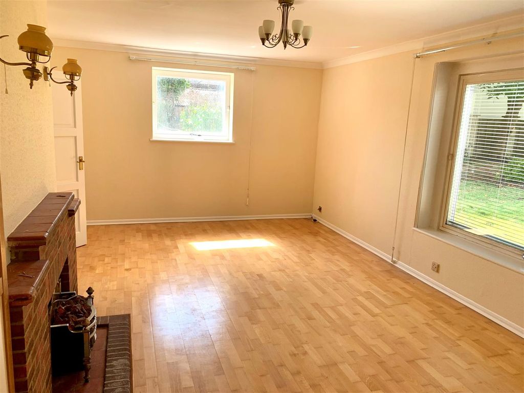 Property photo 3 of 20 19.Jpg