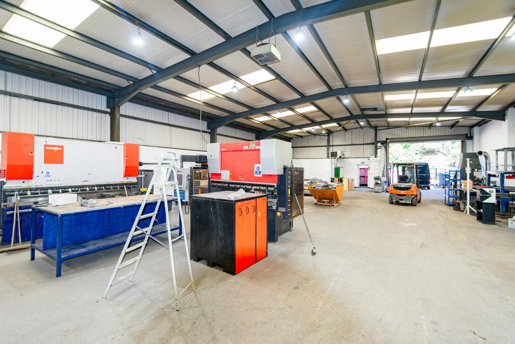 Property photo 2 of 7 7.Jpg