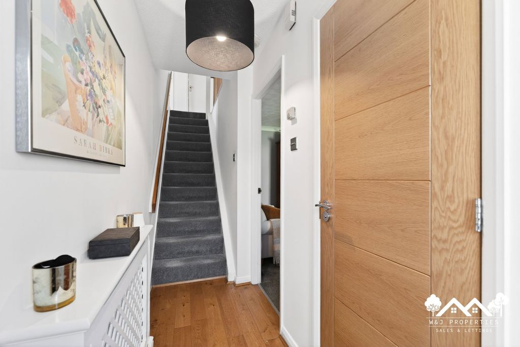 Property photo 2 of 47