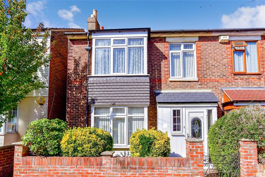 Property photo 3 of 9 External (Web)