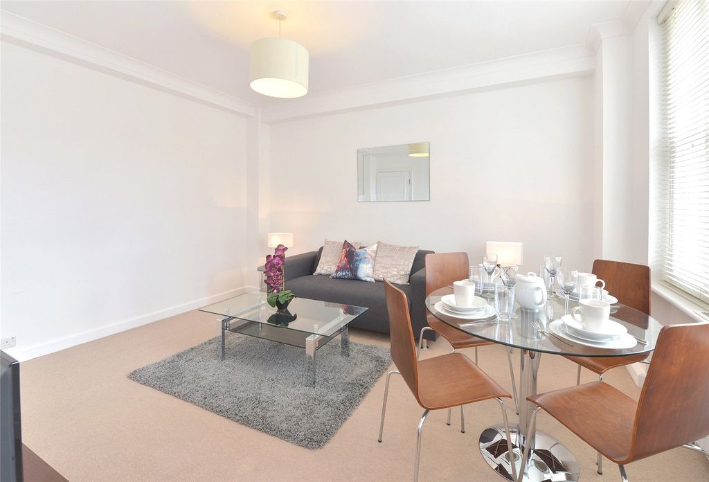 Property photo 2 of 9 Picture No. 19