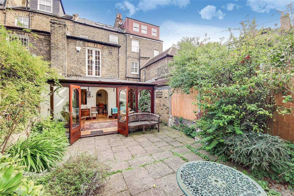 Property photo 1 of 15