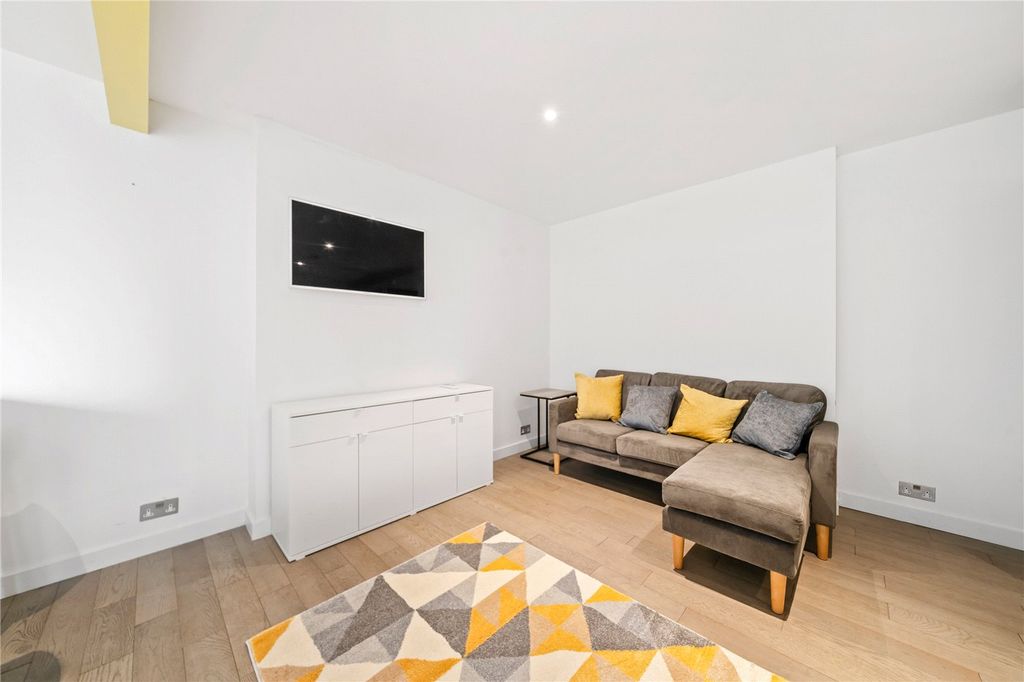 Property photo 2 of 7 Picture No. 05