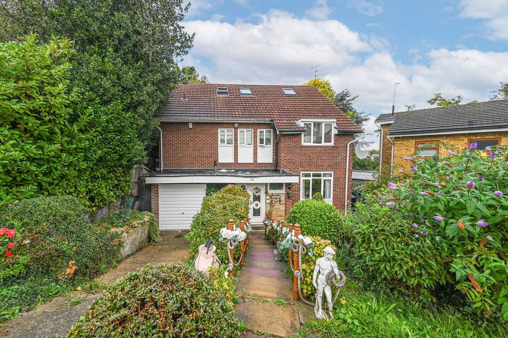 Property photo 2 of 23