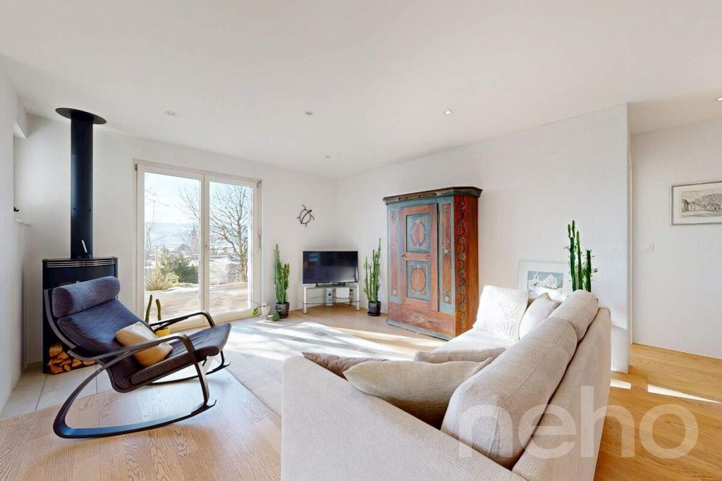 Property photo 2 of 12