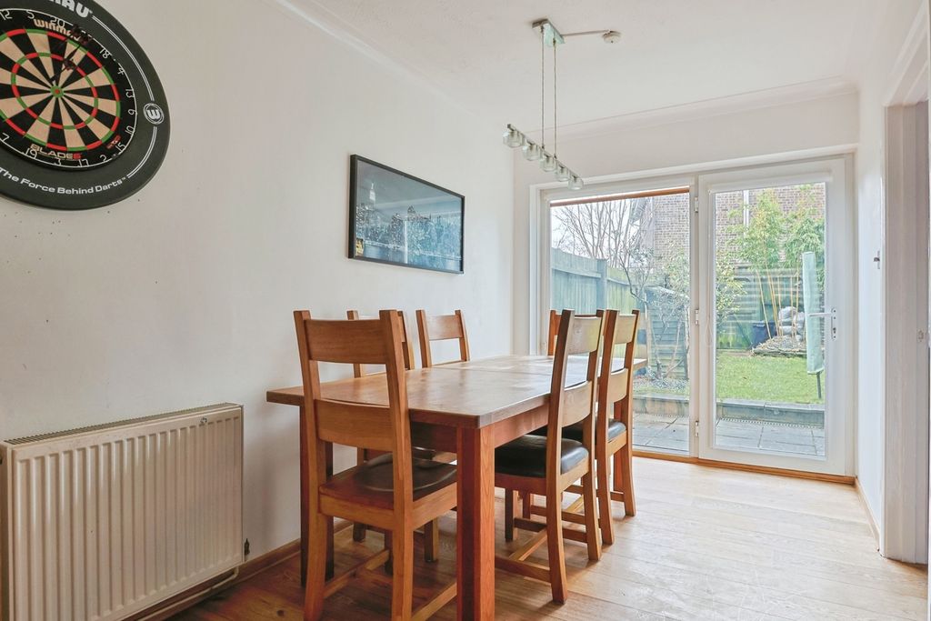 Property photo 3 of 14 Dining Area