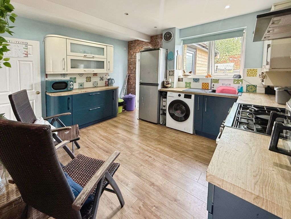 Property photo 2 of 18 Pbox-Img.Jpg