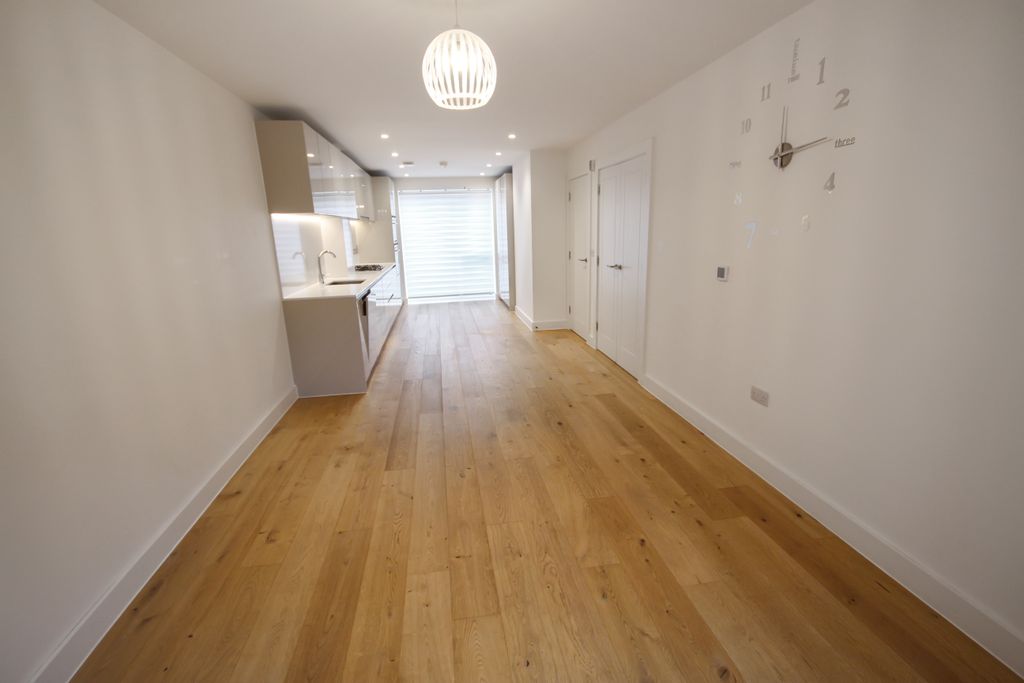 Property photo 3 of 15 Img_9246