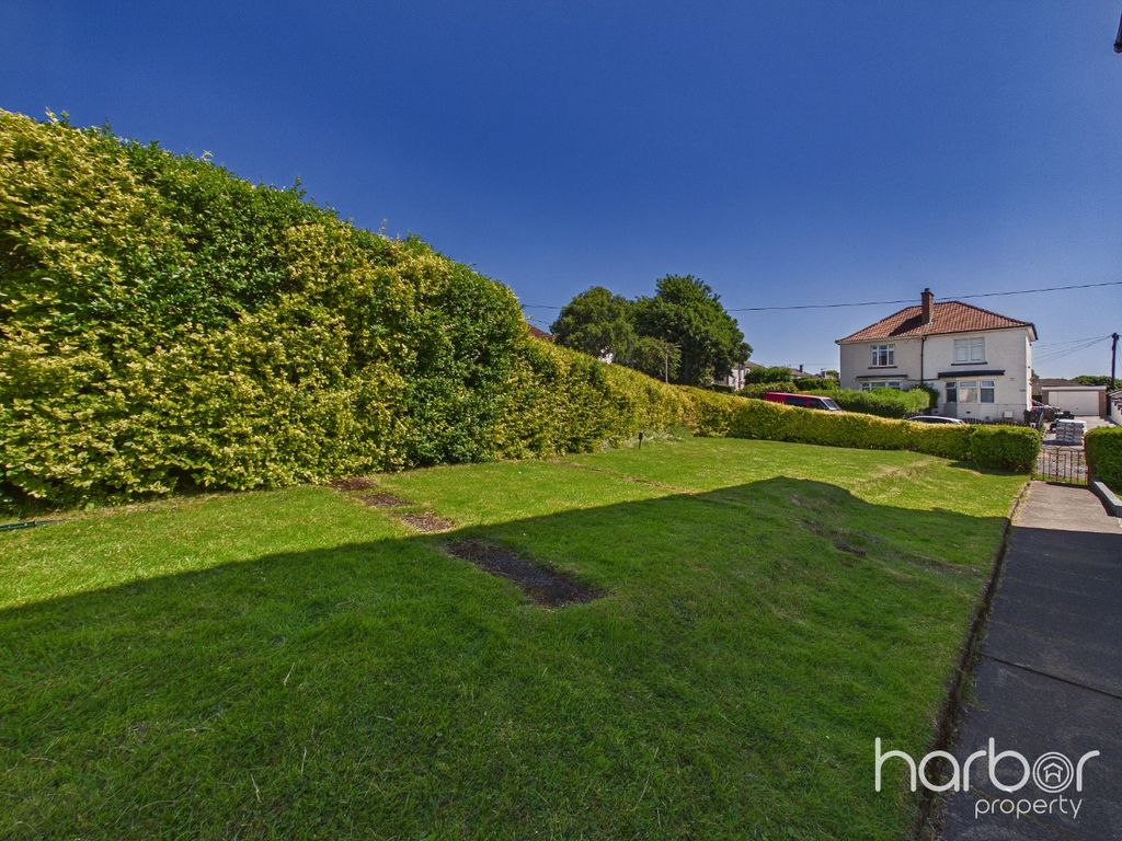 Property photo 3 of 18 5249517