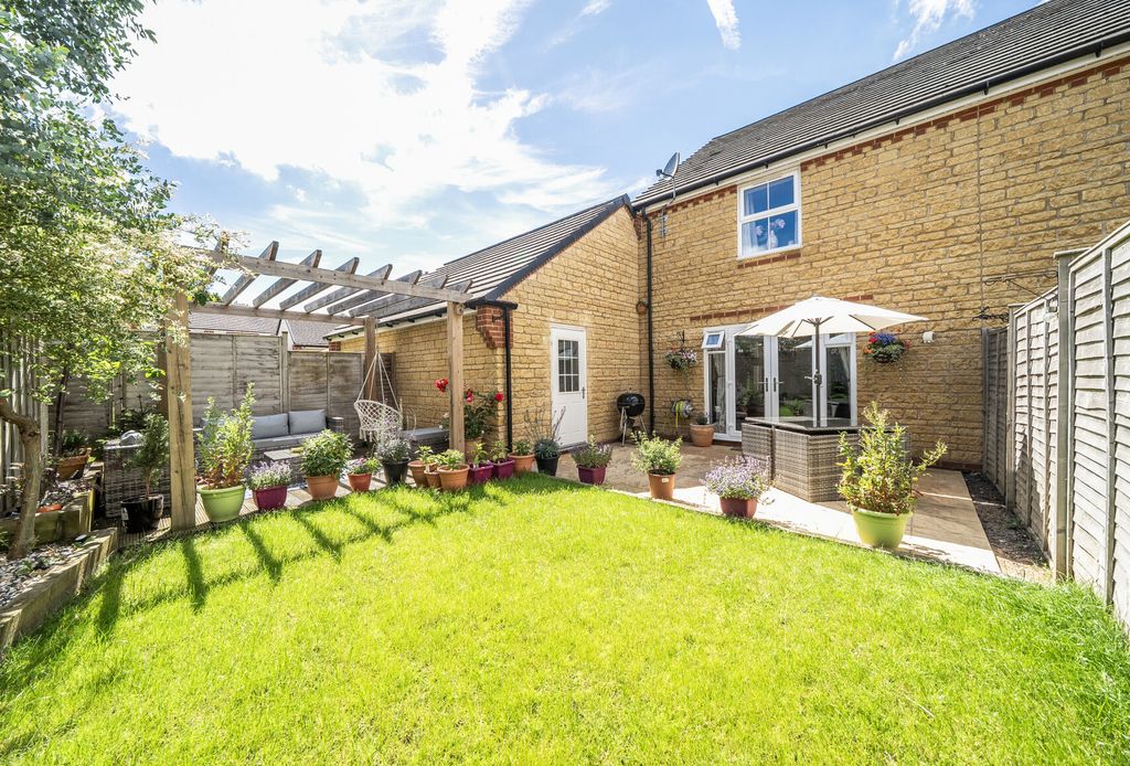 Property photo 2 of 17 1478997-9-6A356d3...