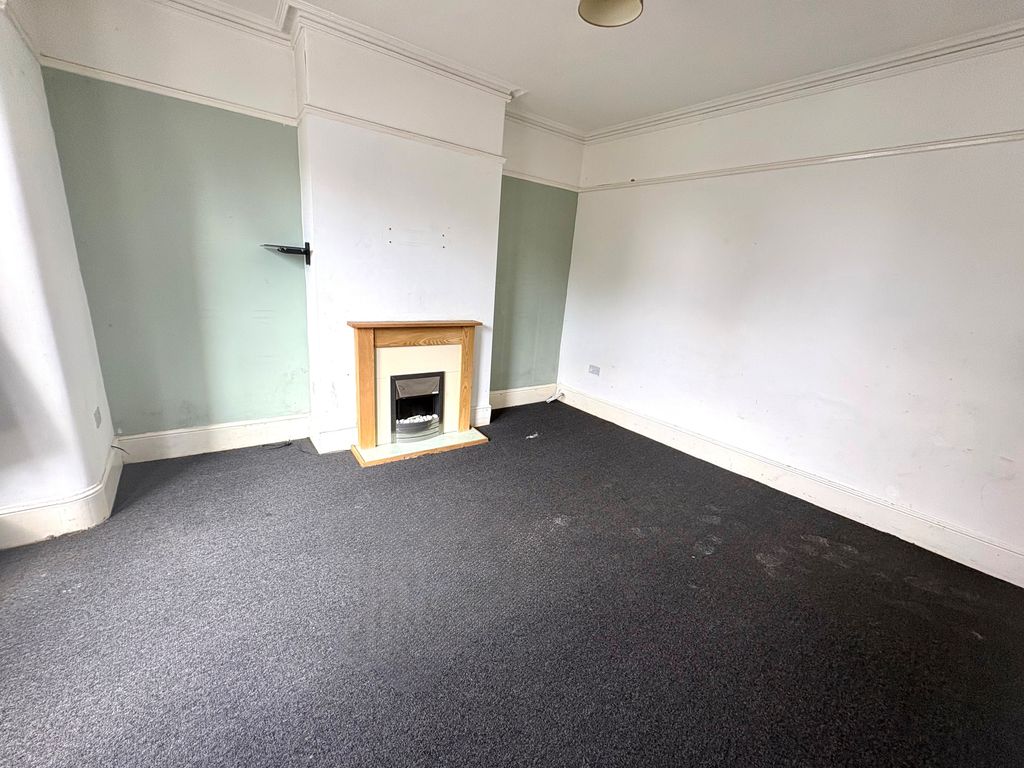 Property photo 3 of 24 Image