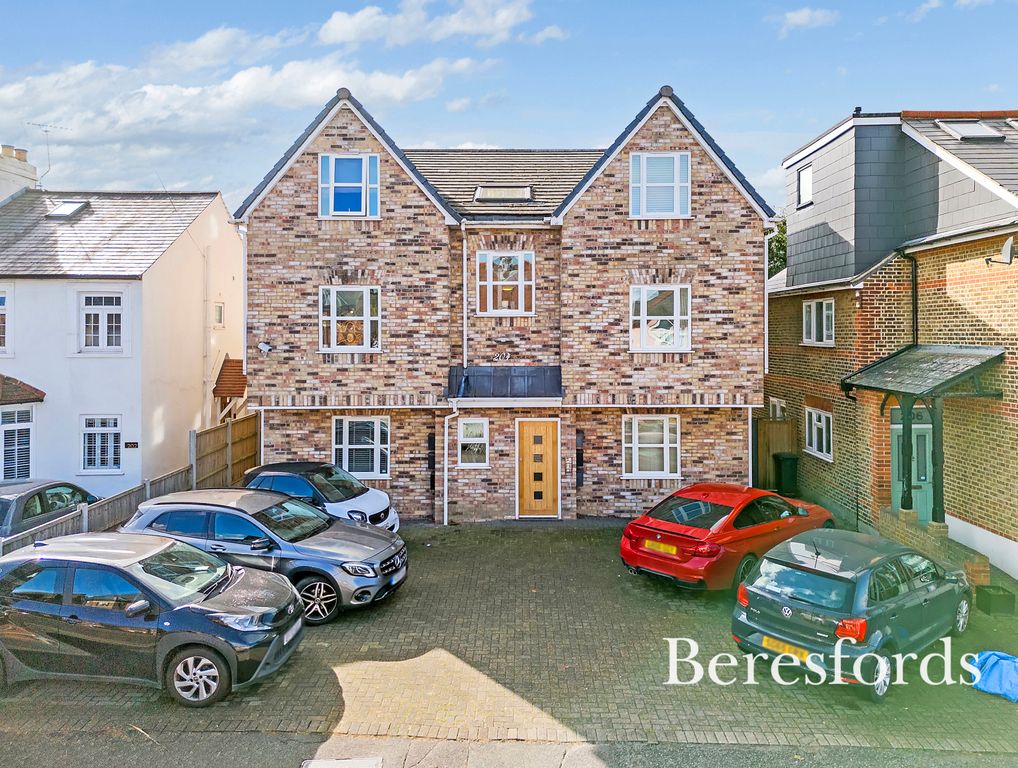 Property photo 1 of 18 Front