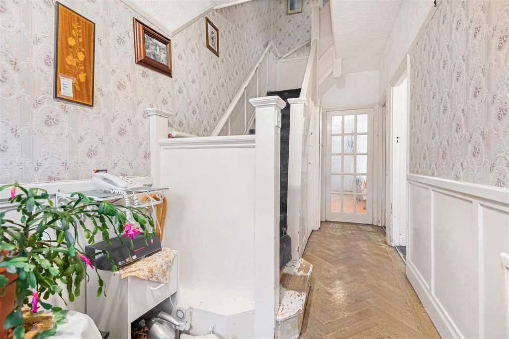 Property photo 2 of 25 16_73263.Jpg