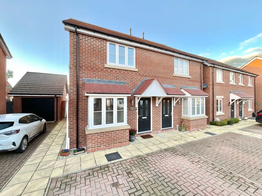 Property photo 1 of 27