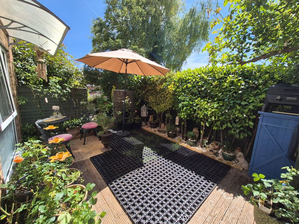 Property photo 2 of 15