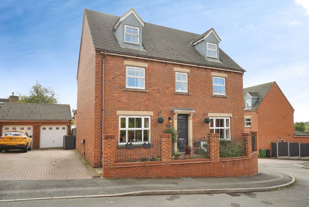 Property photo 1 of 31 Pbox-Img.Jpg