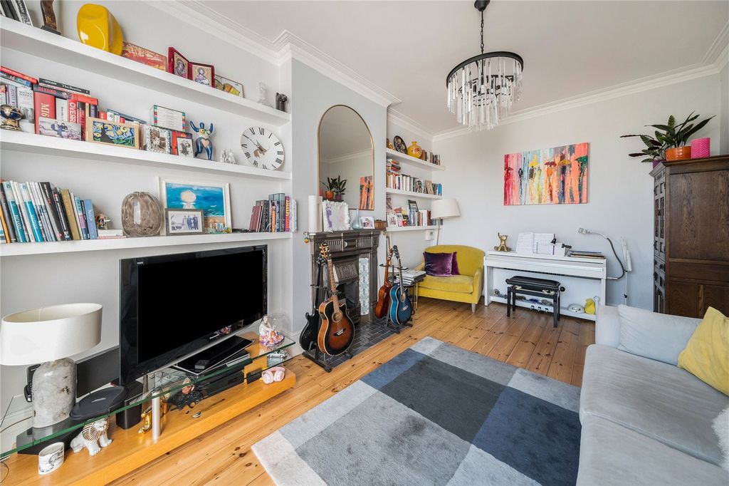 Property photo 2 of 14 Picture No. 02