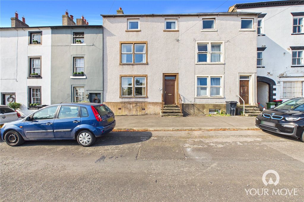 Property photo 1 of 14 Outside