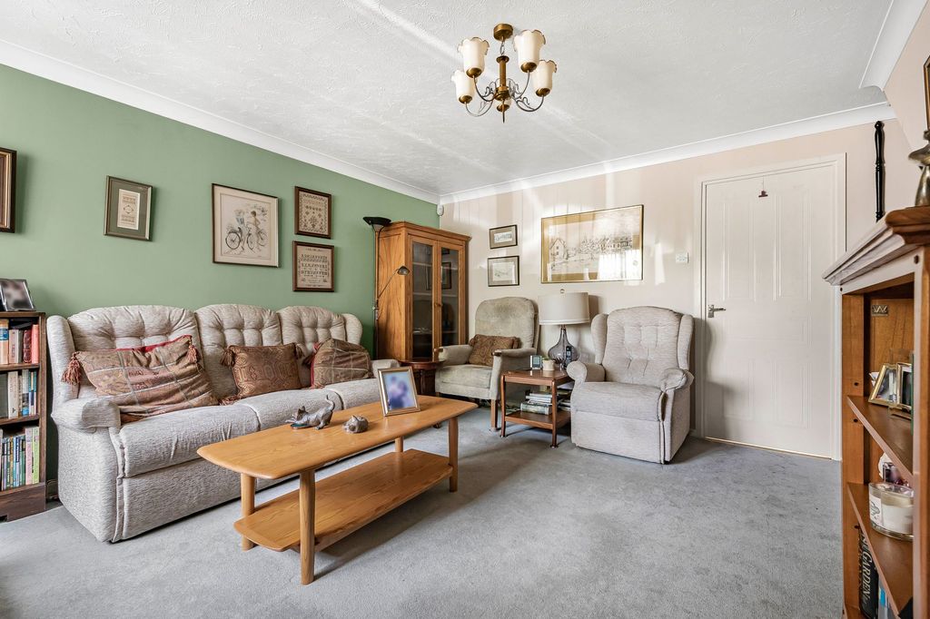 Property photo 3 of 19