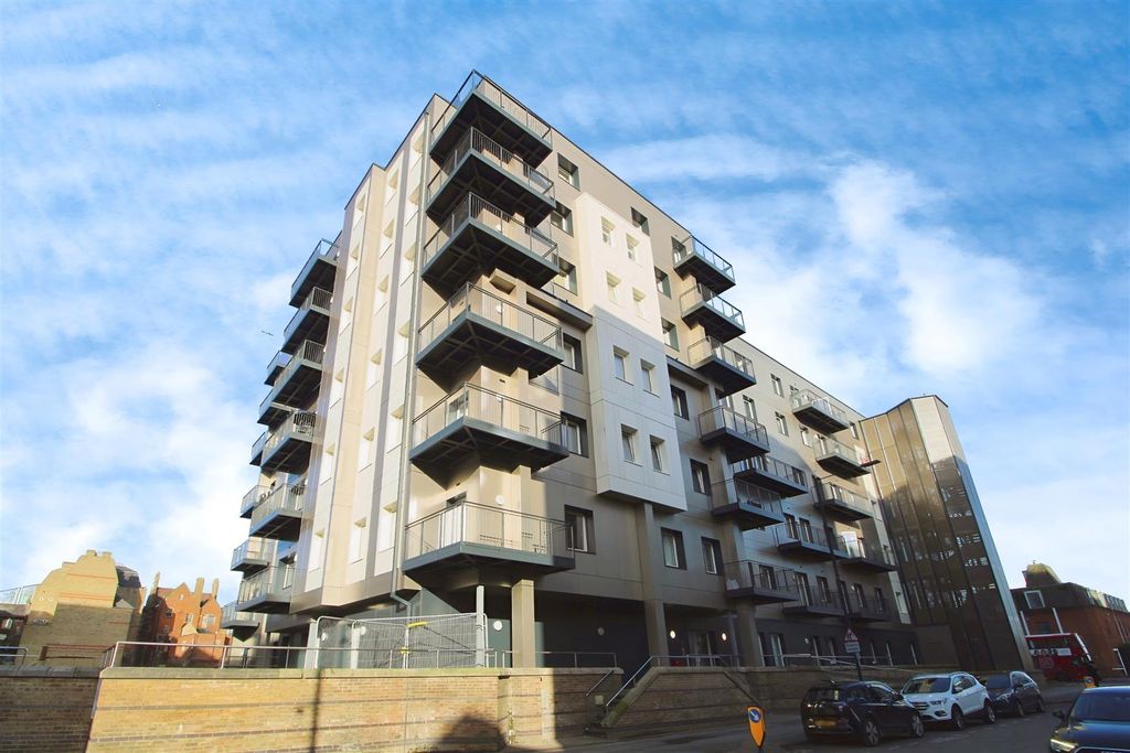 Property photo 1 of 7 422d67Ae-Img_6312.Jpg