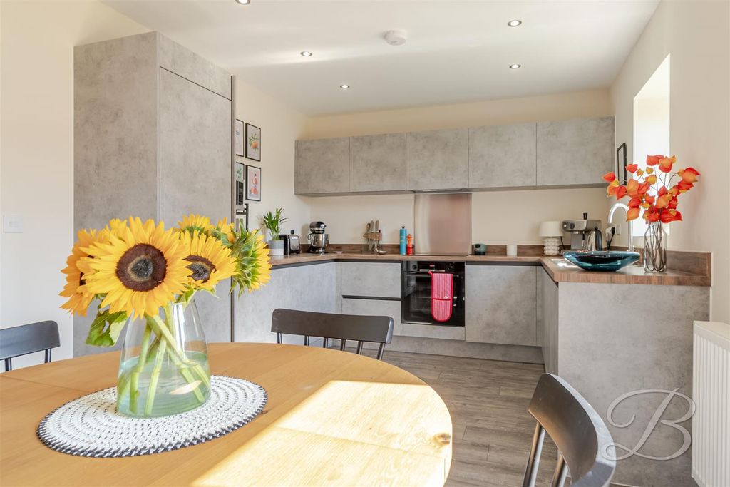 Property photo 2 of 32 Ccltd-4.Jpg