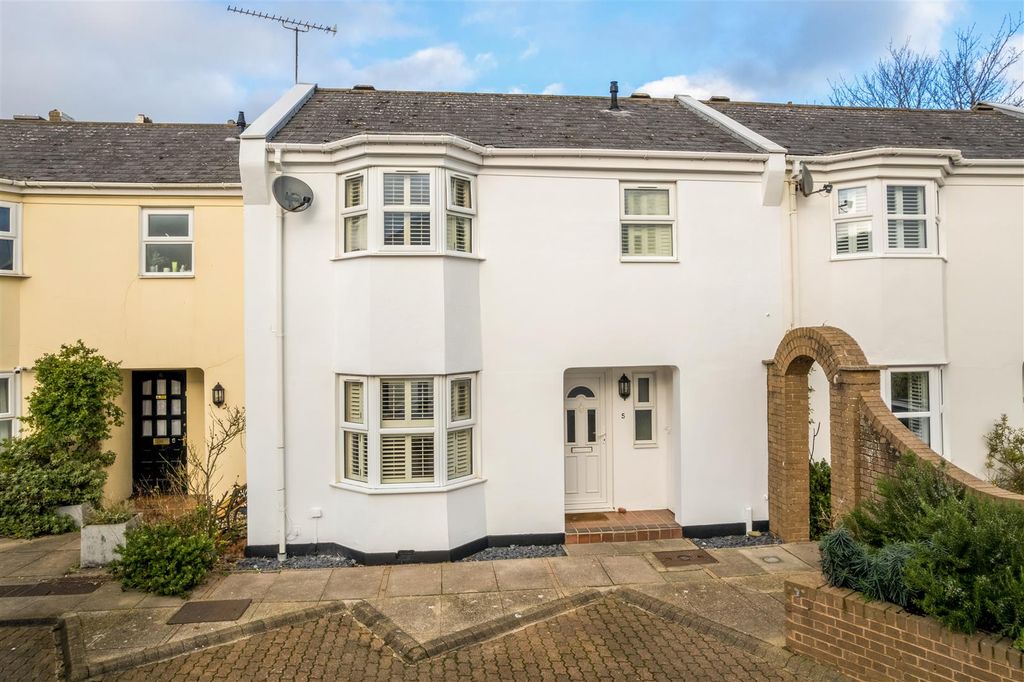 Property photo 1 of 20 Marlborough Mews-1.Jpg