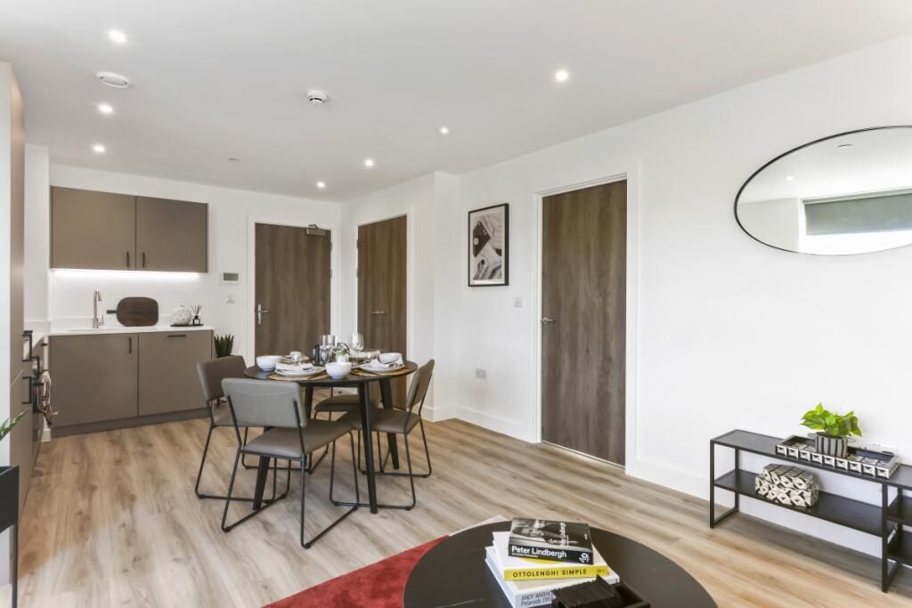 Property photo 1 of 7 1 Bed Flat To Rent Baytree Rd, London Sw2